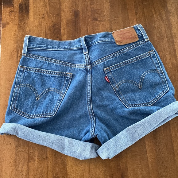 LEVI’s 501 Premium Quality Adjustable Length Shorts Size 26 - Picture 5 of 12